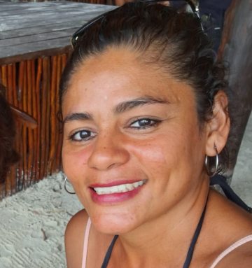 Local tourist guide for activities including swimming and whale shark watching n holbox.